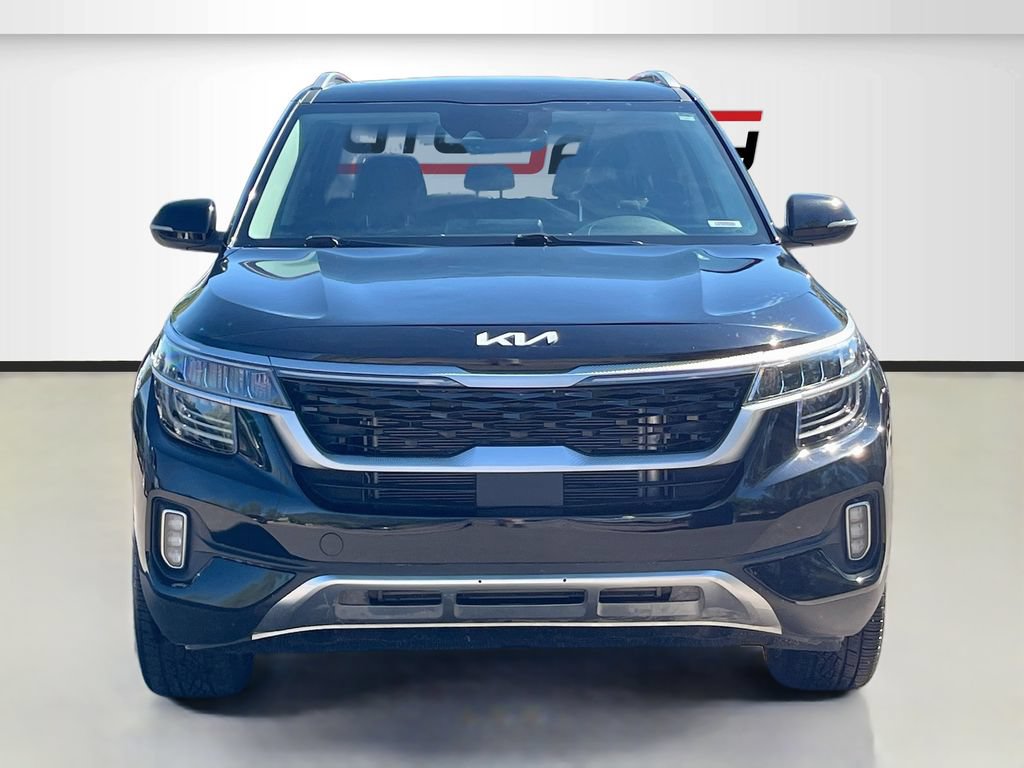 Used 2021 Kia Seltos SX w/ SX Sunroof Package AWD/4WD image 2
