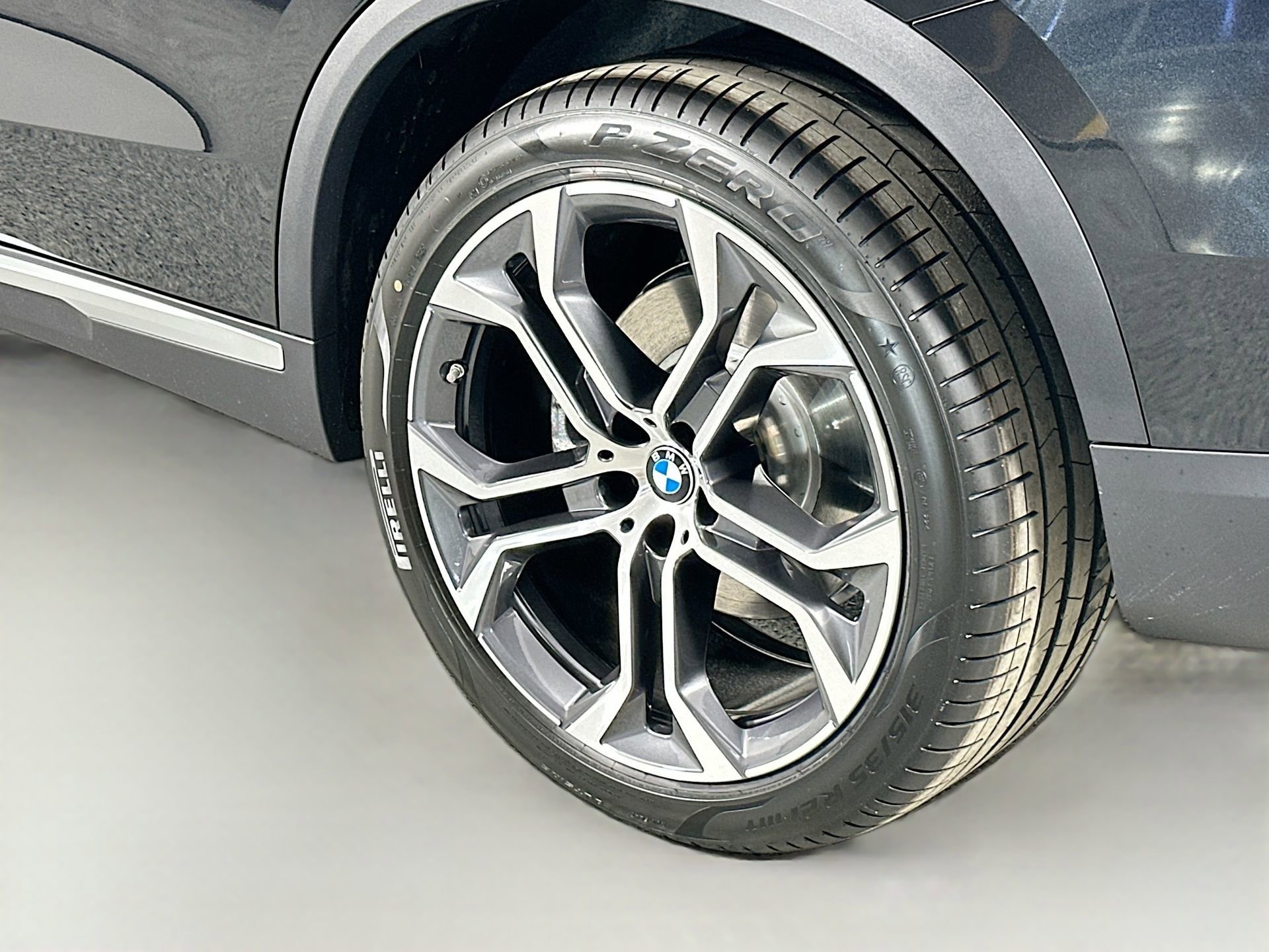 Certified 2026 BMW X5 sDrive40i w/ Premium Package image 21