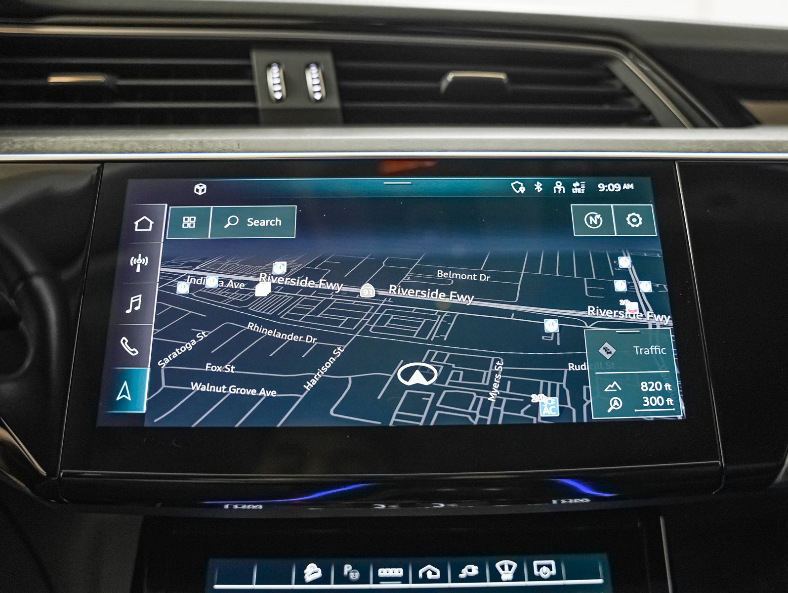 Certified 2024 Audi Q8 e-tron Prestige w/ Prestige Package image 21