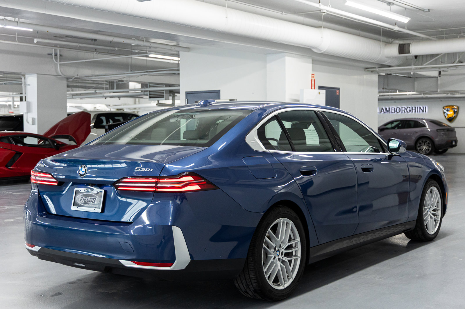 Used 2024 BMW 530i xDrive AWD/4WD image 5