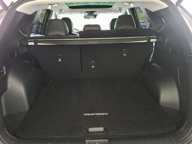 Used 2022 Hyundai Tucson Limited w/ Winter Package FWD image 35