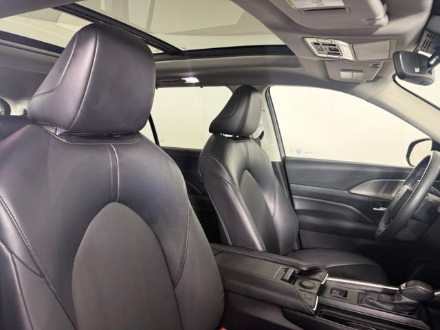 Used 2024 Toyota Grand Highlander FWD image 18