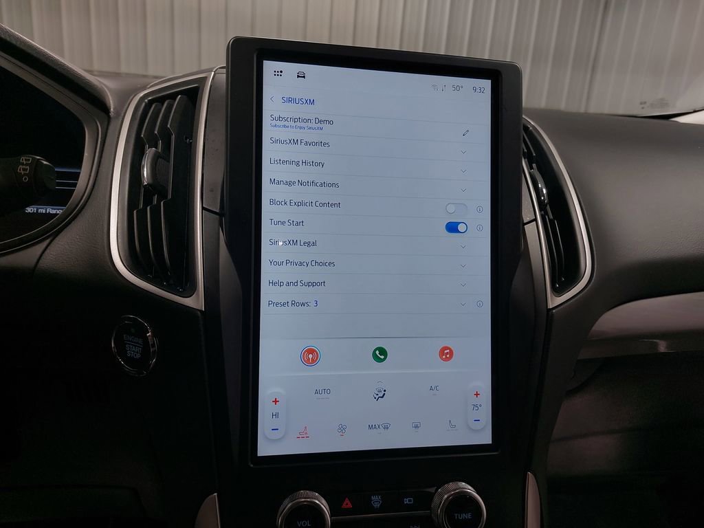 Used 2024 Ford Edge SEL image 39