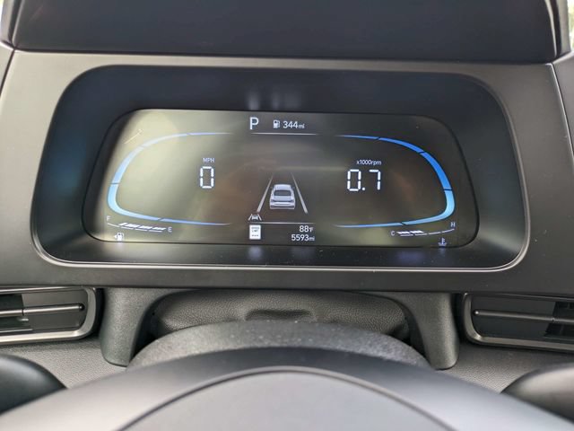 Certified 2025 Hyundai Elantra Sport FWD image 22