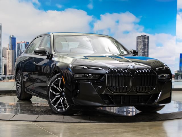 New 2026 BMW 760i xDrive