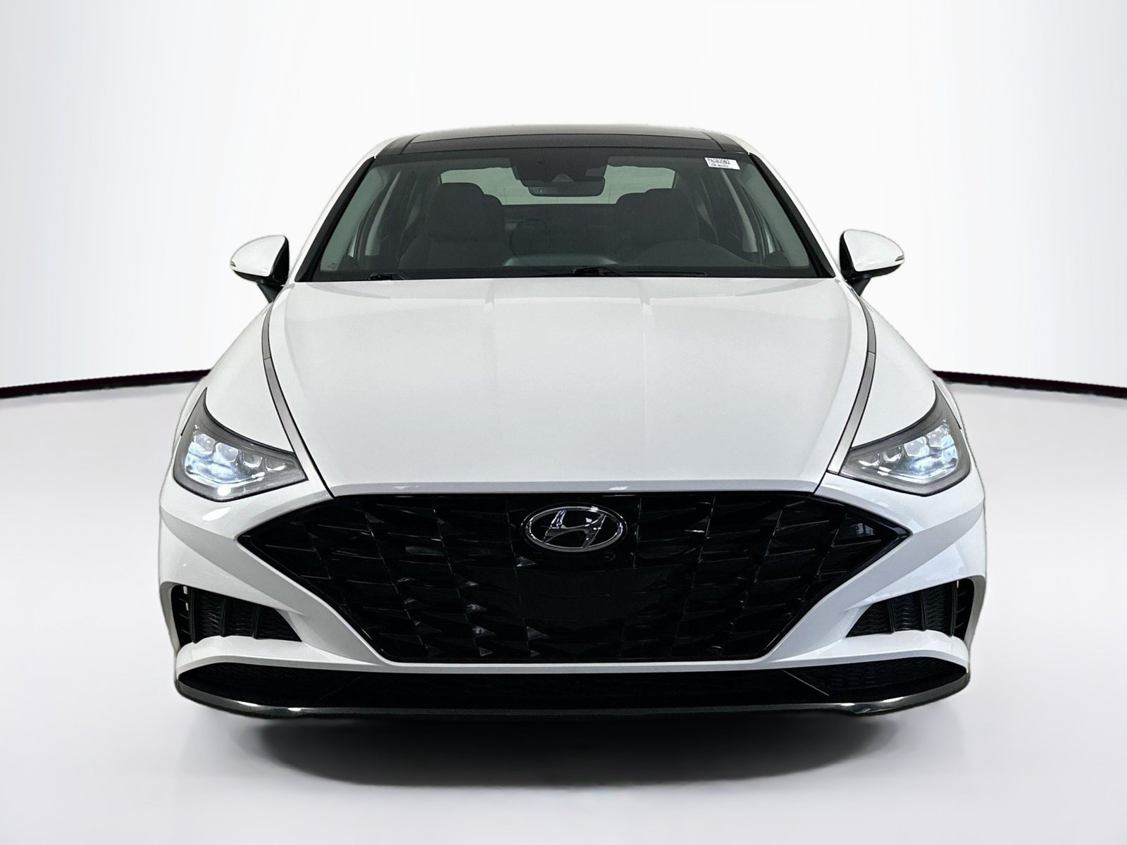 Used 2023 Hyundai Sonata SEL w/ Convenience Package FWD image 2