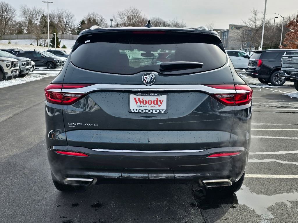 Used 2020 Buick Enclave Essence image 9