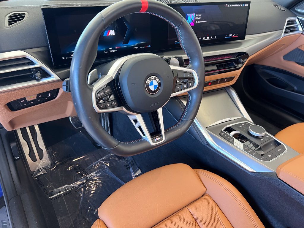 Used 2025 BMW M440i Convertible RWD image 19