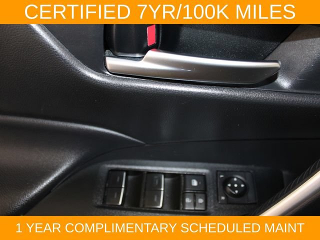 Used 2025 Toyota RAV4 XLE AWD/4WD image 19