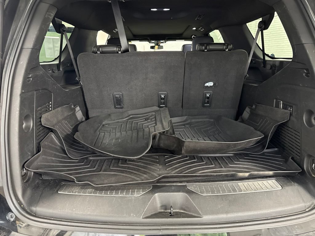 Used 2022 GMC Yukon XL Denali AWD/4WD image 13
