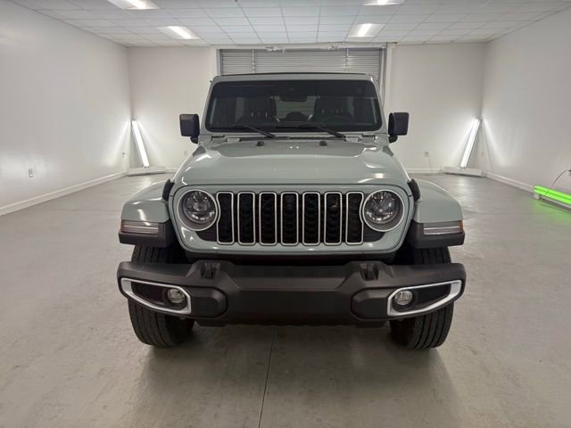 Used 2024 Jeep Wrangler Sahara w/ Technology Group image 2