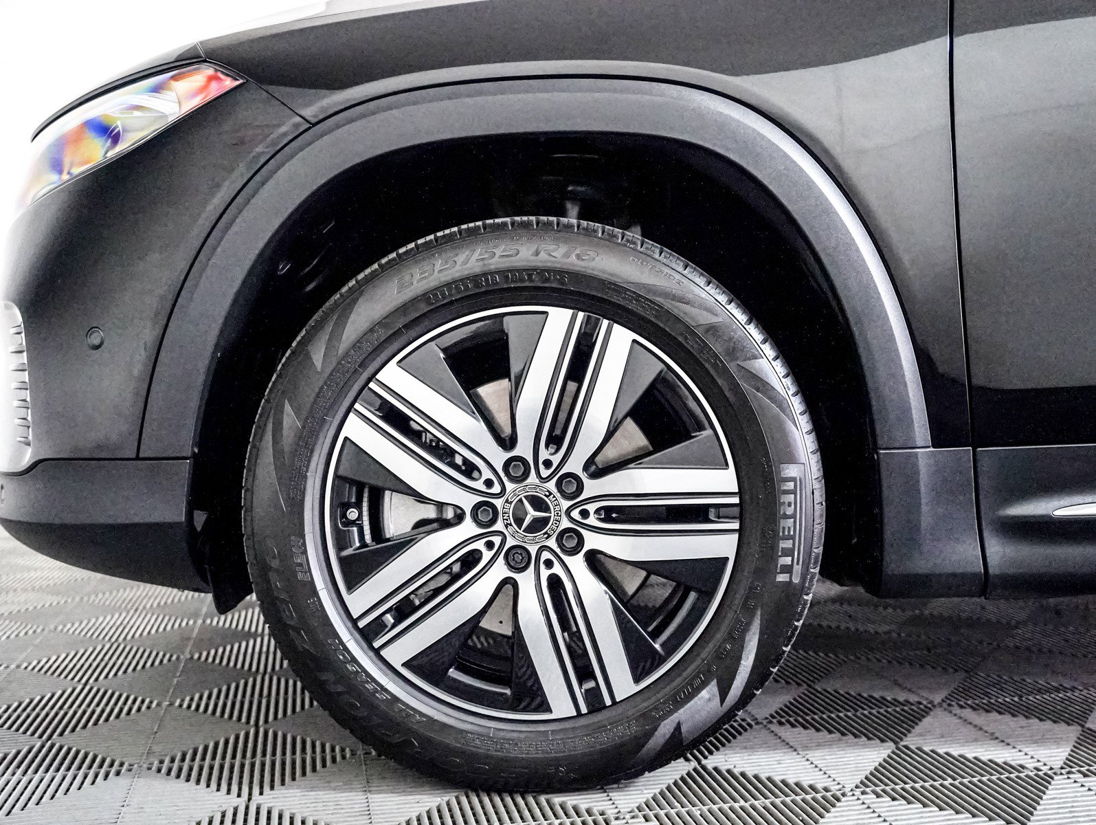 Certified 2023 Mercedes-Benz EQB 300 300 4MATIC image 6