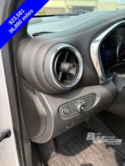 Used 2022 Chevrolet Blazer LT FWD image 11
