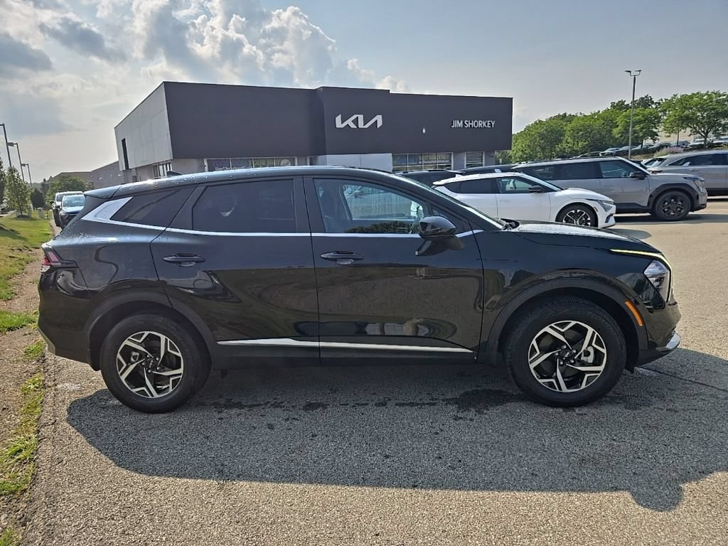 Certified 2023 Kia Sportage LX AWD/4WD image 2