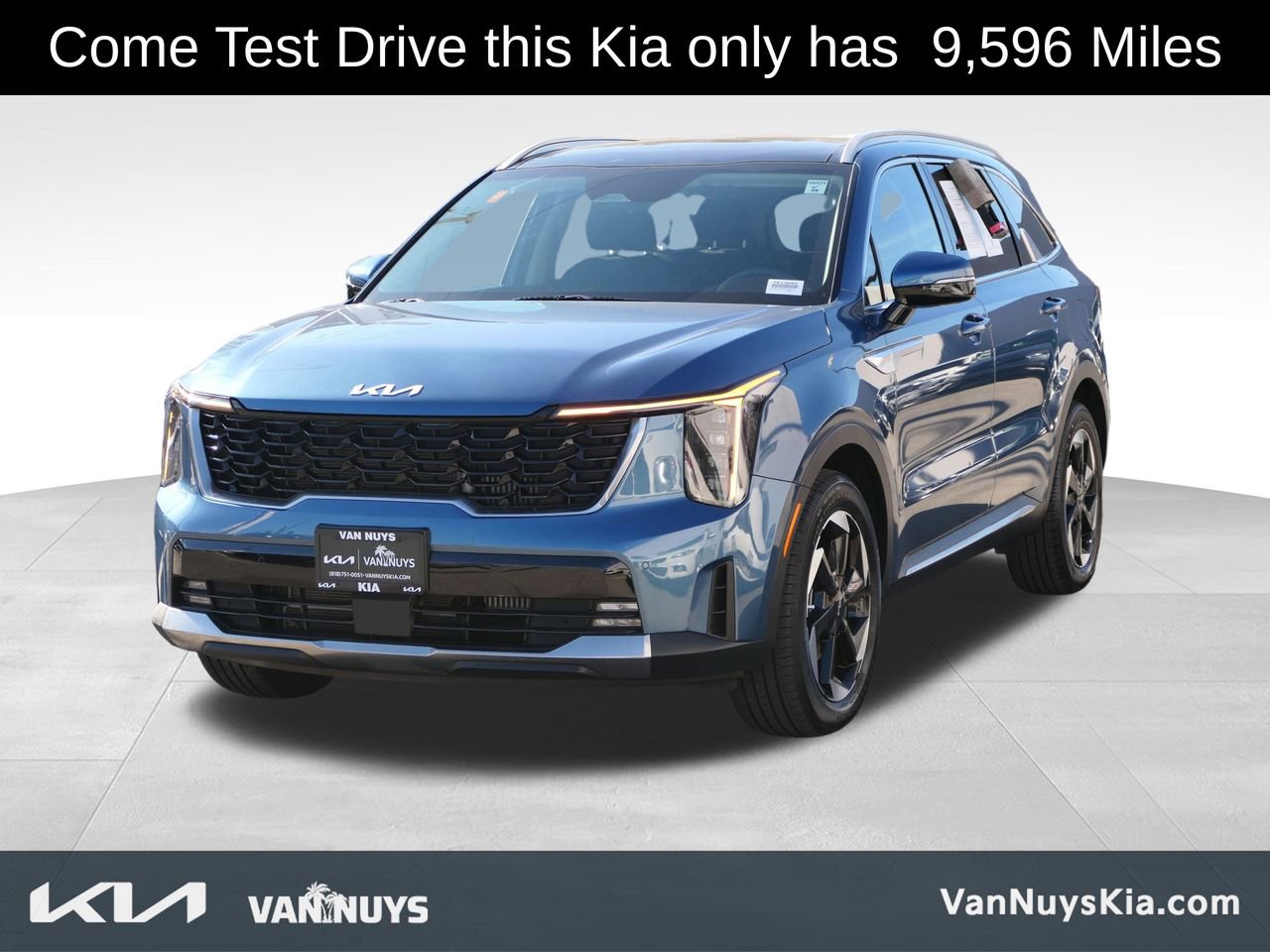 Used 2025 Kia Sorento EX w/ EX Panoramic Sunroof Package image 7