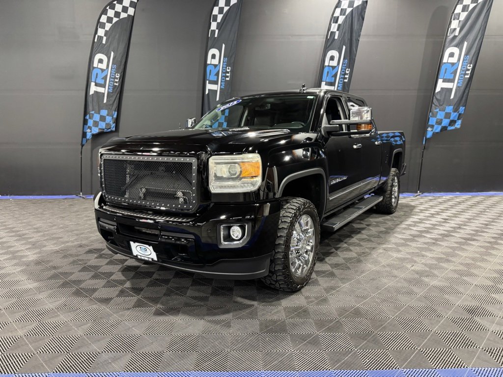 Used 2015 GMC Sierra 2500 Denali w/ Duramax Plus Package