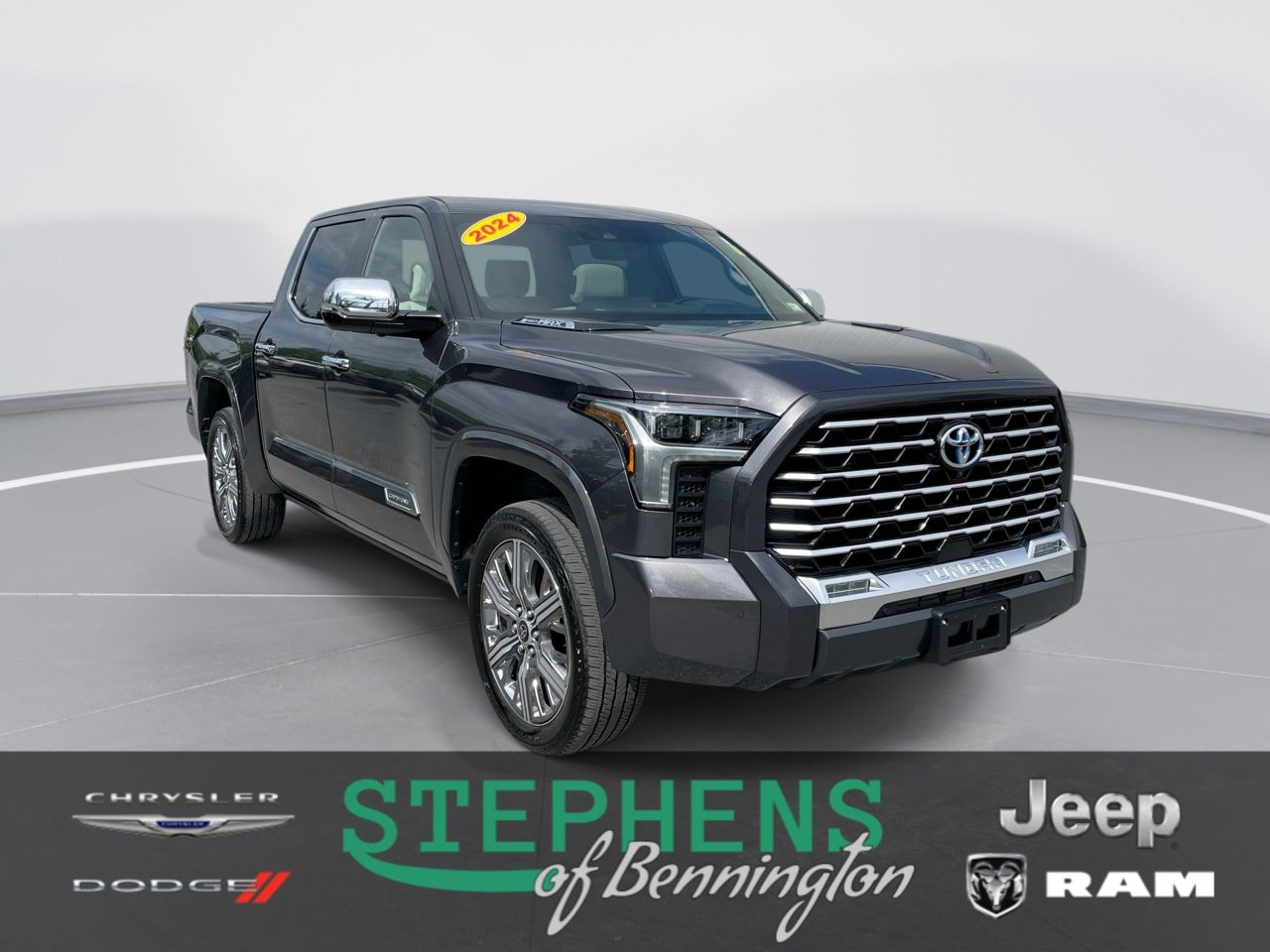 Used 2024 Toyota Tundra Capstone AWD/4WD video 1