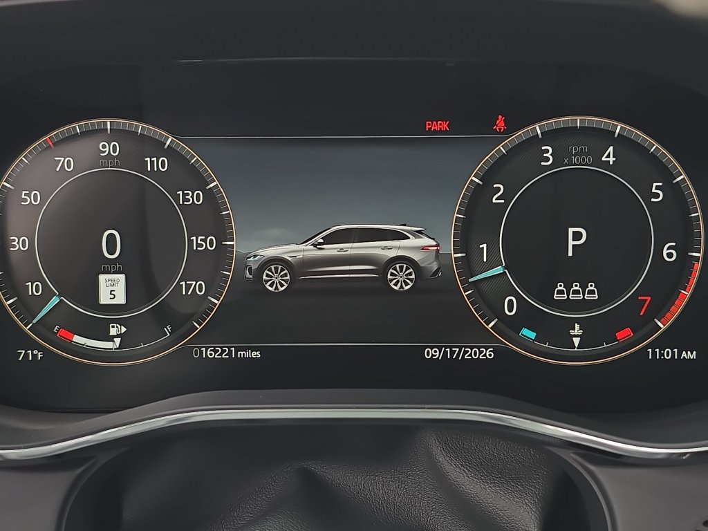 Certified 2025 Jaguar F-PACE R-Dynamic S AWD/4WD image 19
