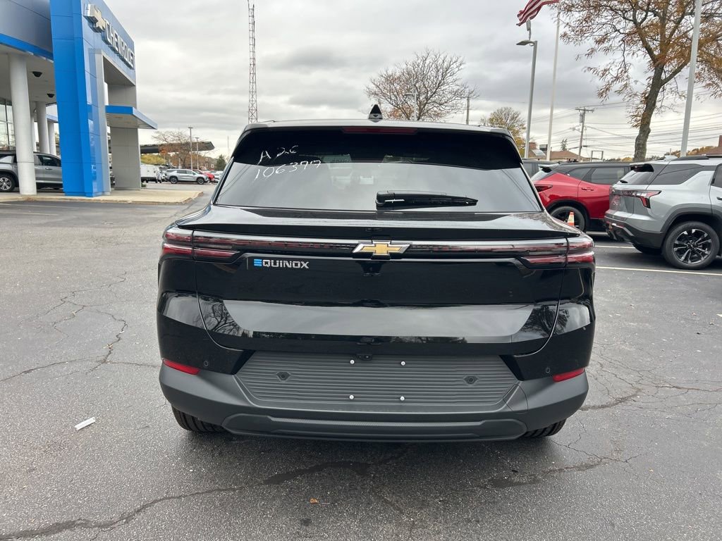 New 2026 Chevrolet Equinox EV LT image 3