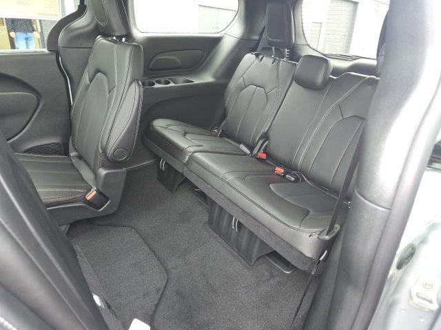 New 2026 Chrysler Pacifica Select image 21