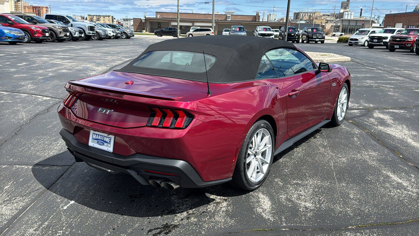 Used 2025 Ford Mustang GT Premium RWD image 9
