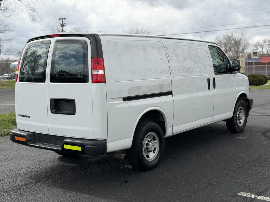 Used 2019 Chevrolet Express 2500 w/ Driver Convenience Package RWD image 5
