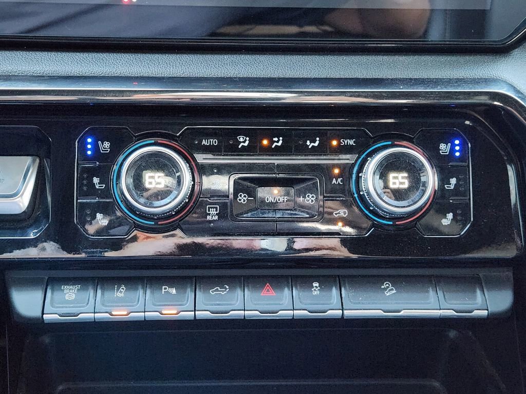 Used 2024 GMC Sierra 2500 AT4 w/ AT4 Premium Plus Package image 22