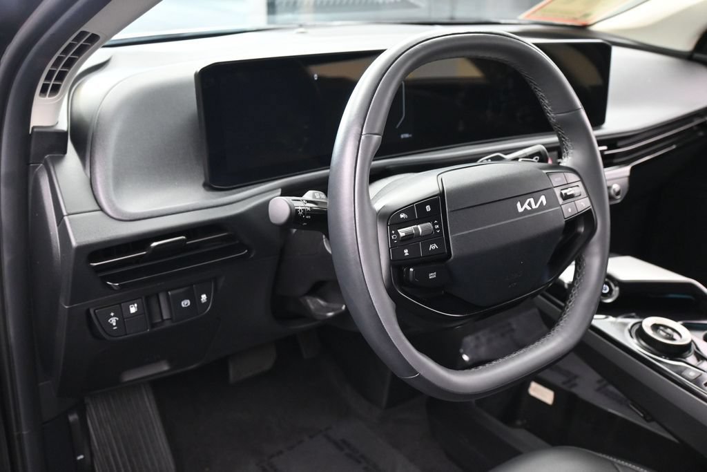 Used 2025 Kia EV6 Light RWD image 15