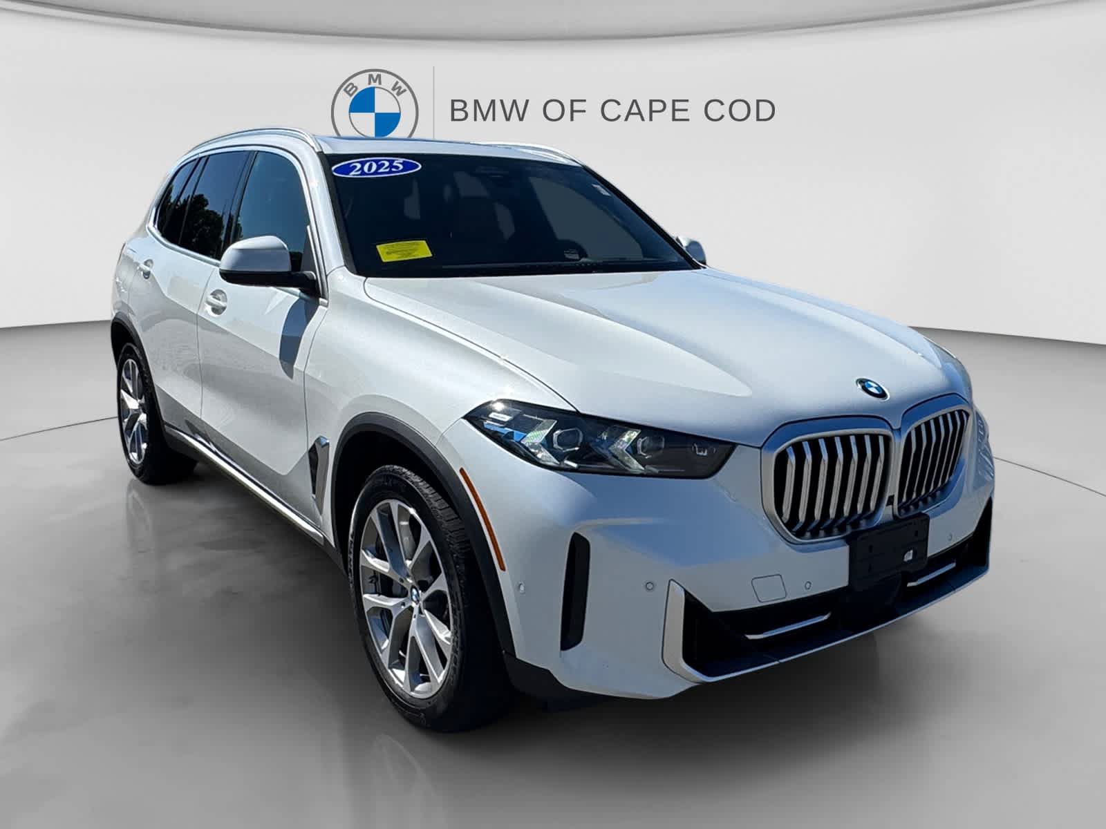 Used 2024 BMW X5 xDrive40i AWD/4WD image 1