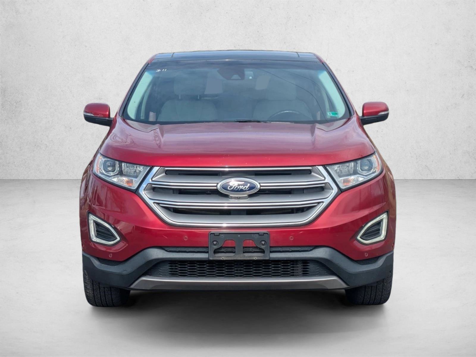 Used 2017 Ford Edge Titanium w/ Equipment Group 302A AWD/4WD image 2