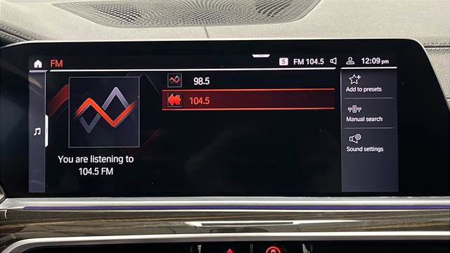 Used 2022 BMW X5 xDrive40i w/ Premium Package image 16