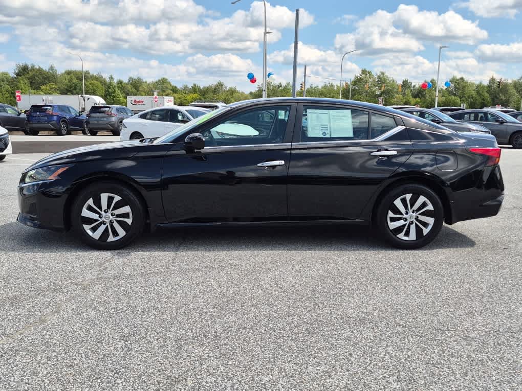 Used 2023 Nissan Altima 2.5 S FWD image 5
