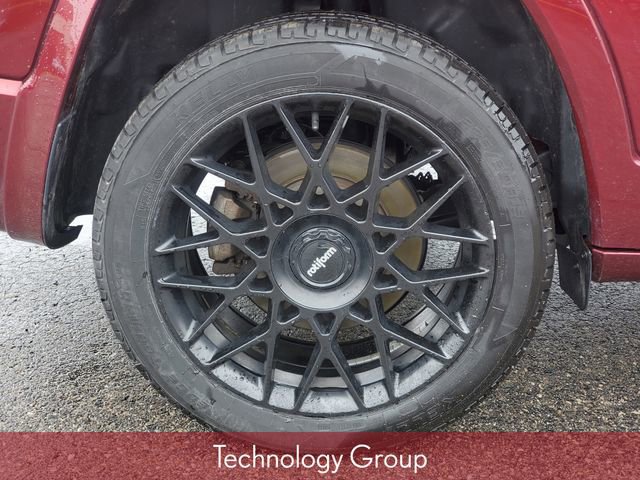 Used 2019 Jeep Cherokee Overland w/ Technology Group image 6