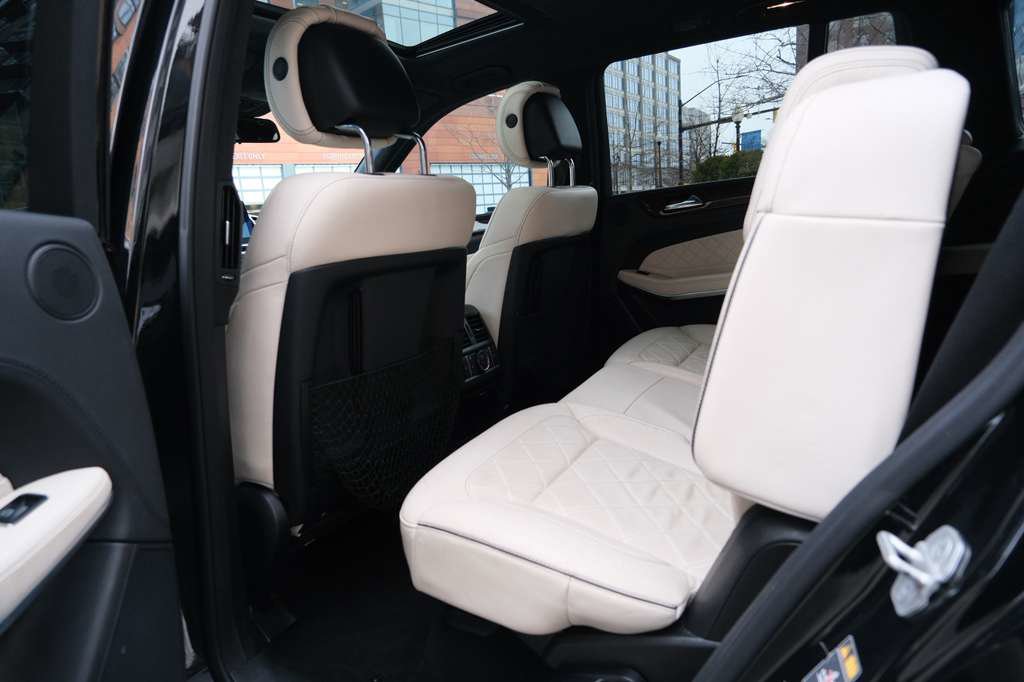 Used 2017 Mercedes-Benz GLS 550 4MATIC image 20
