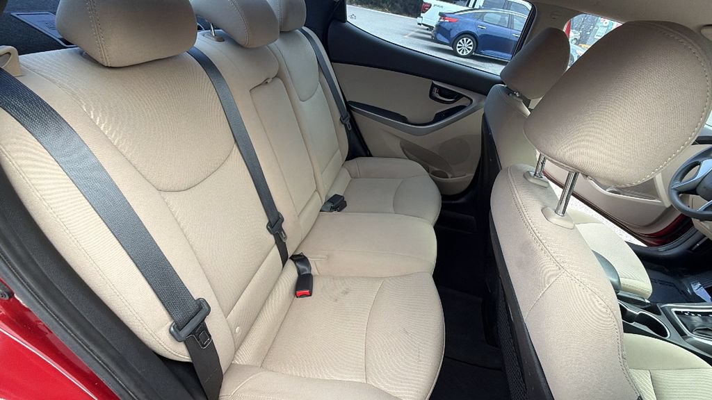 Used 2016 Hyundai Elantra SE FWD image 25