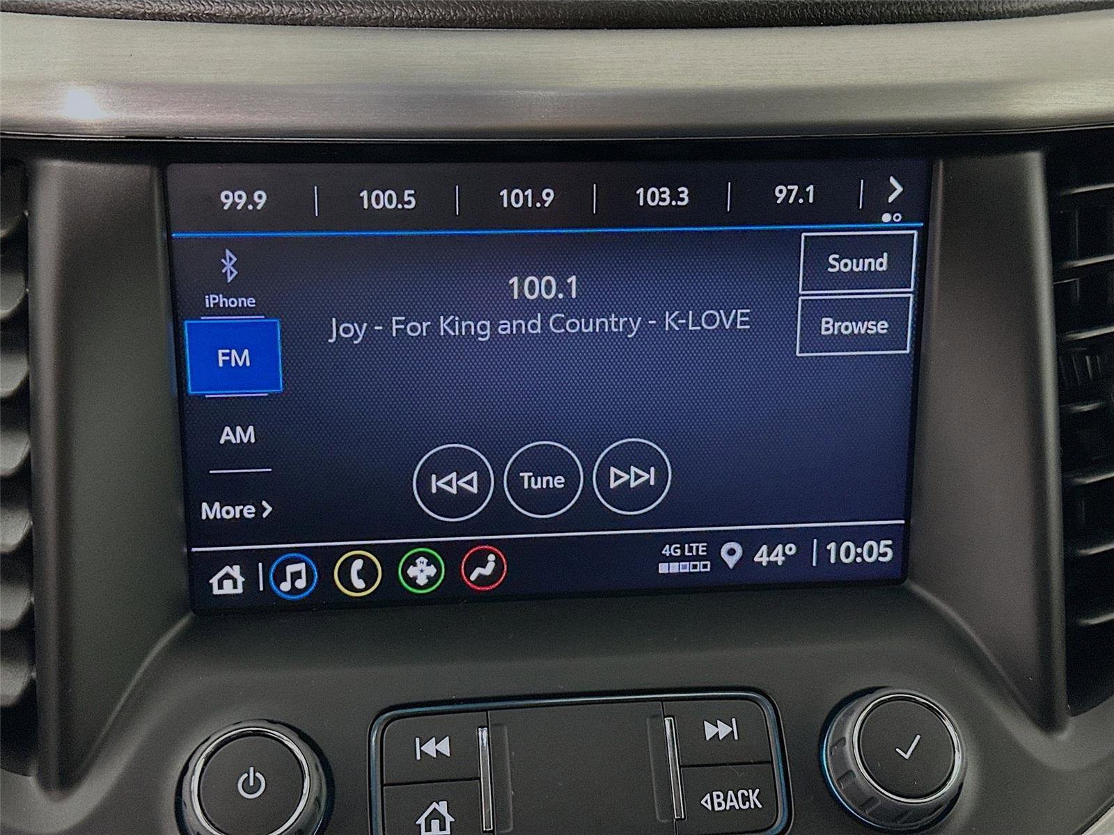 Used 2023 GMC Acadia SLE w/ Driver Convenience Package image 7