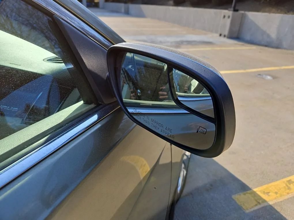 Used 2012 Ford Taurus Limited FWD image 5