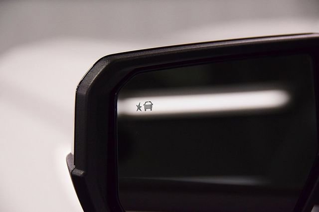 New 2025 GMC Canyon Elevation w/ Convenience Package image 14