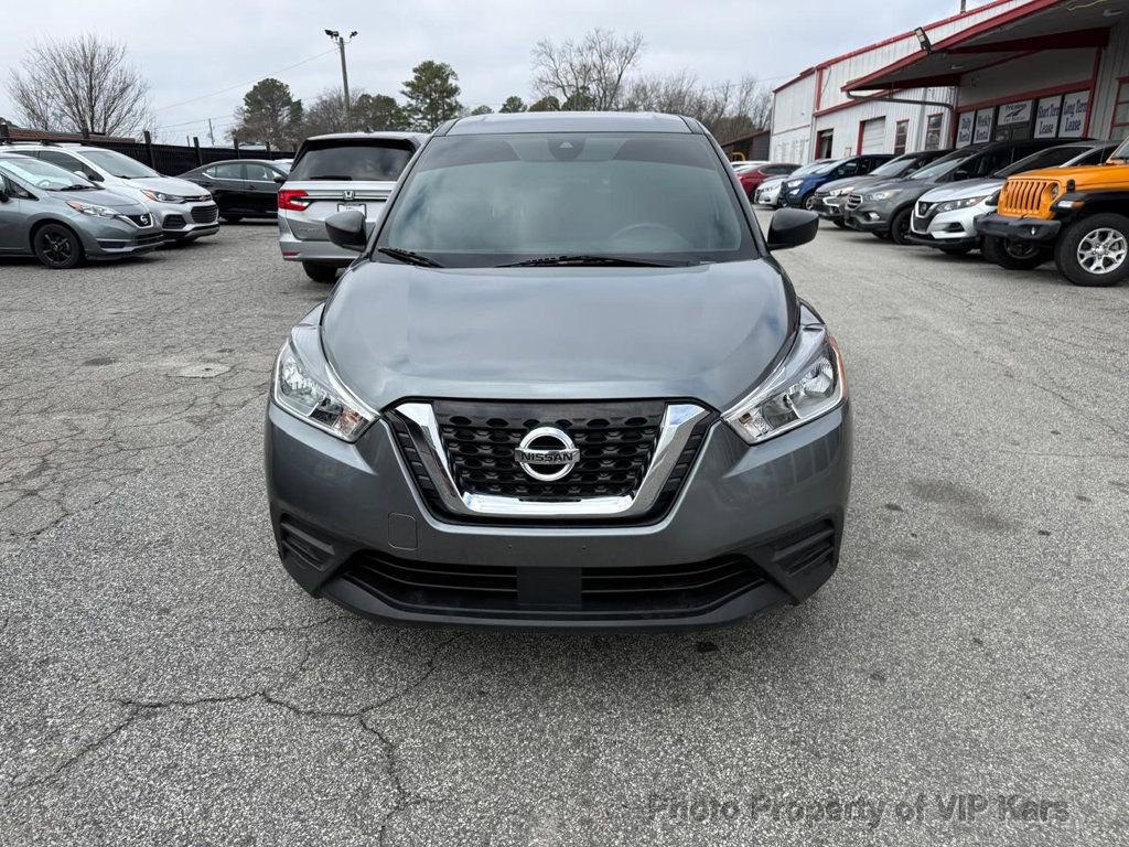 Used 2020 Nissan Kicks S image 2