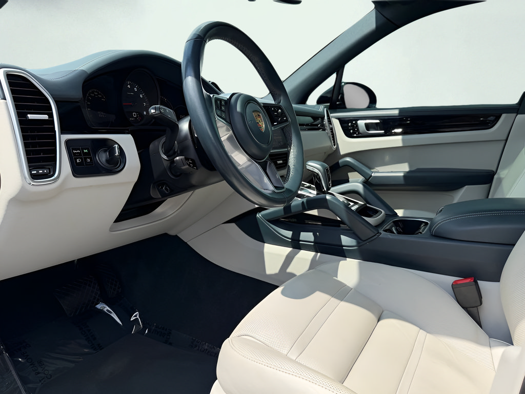 Used 2021 Porsche Cayenne AWD/4WD image 37