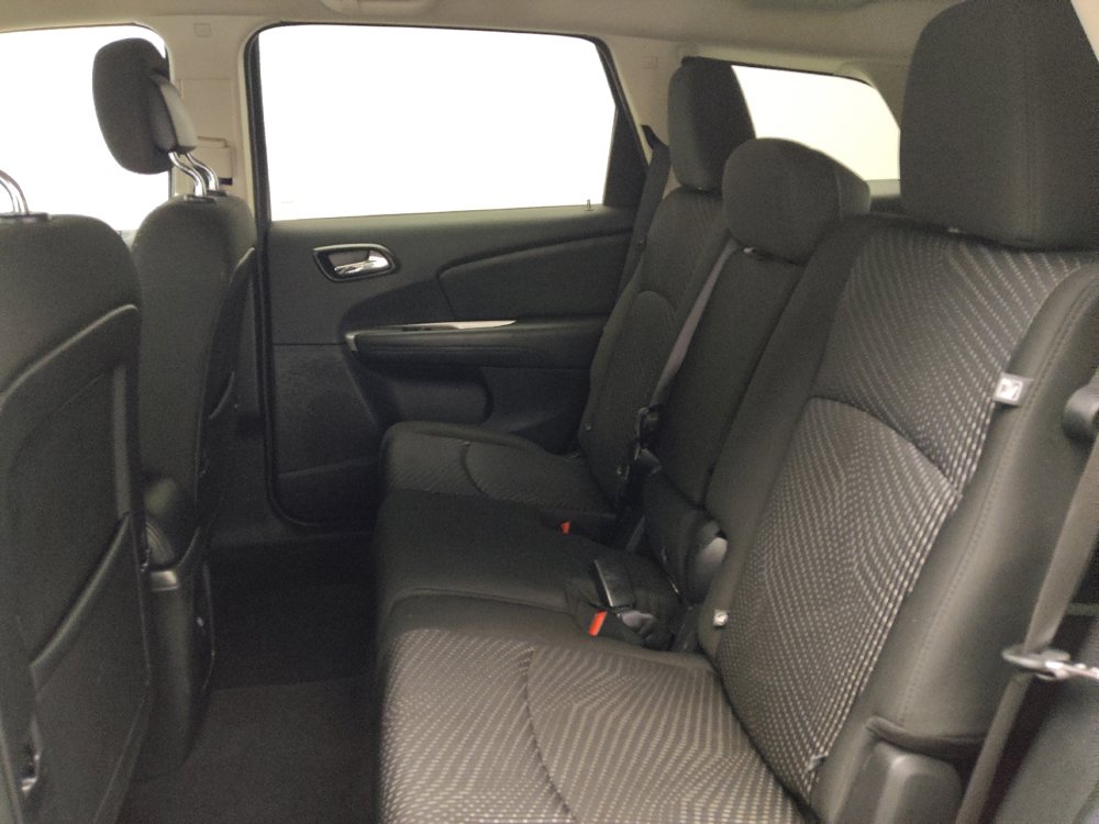 Used 2020 Dodge Journey SE w/ SE Popular Equipment Group image 18