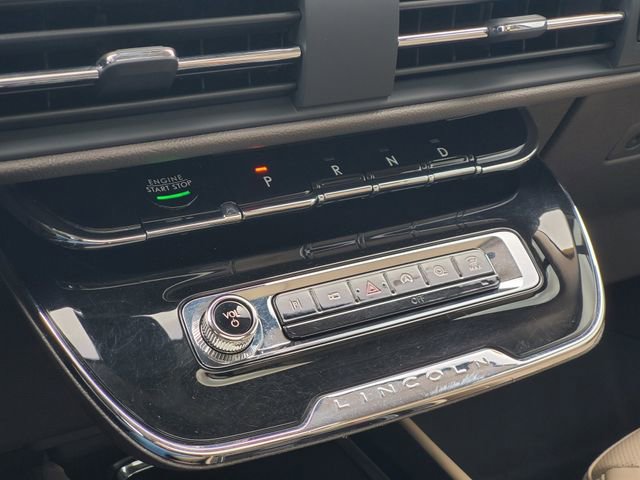 Used 2024 Lincoln Corsair AWD w/ Equipment Group 101A image 21