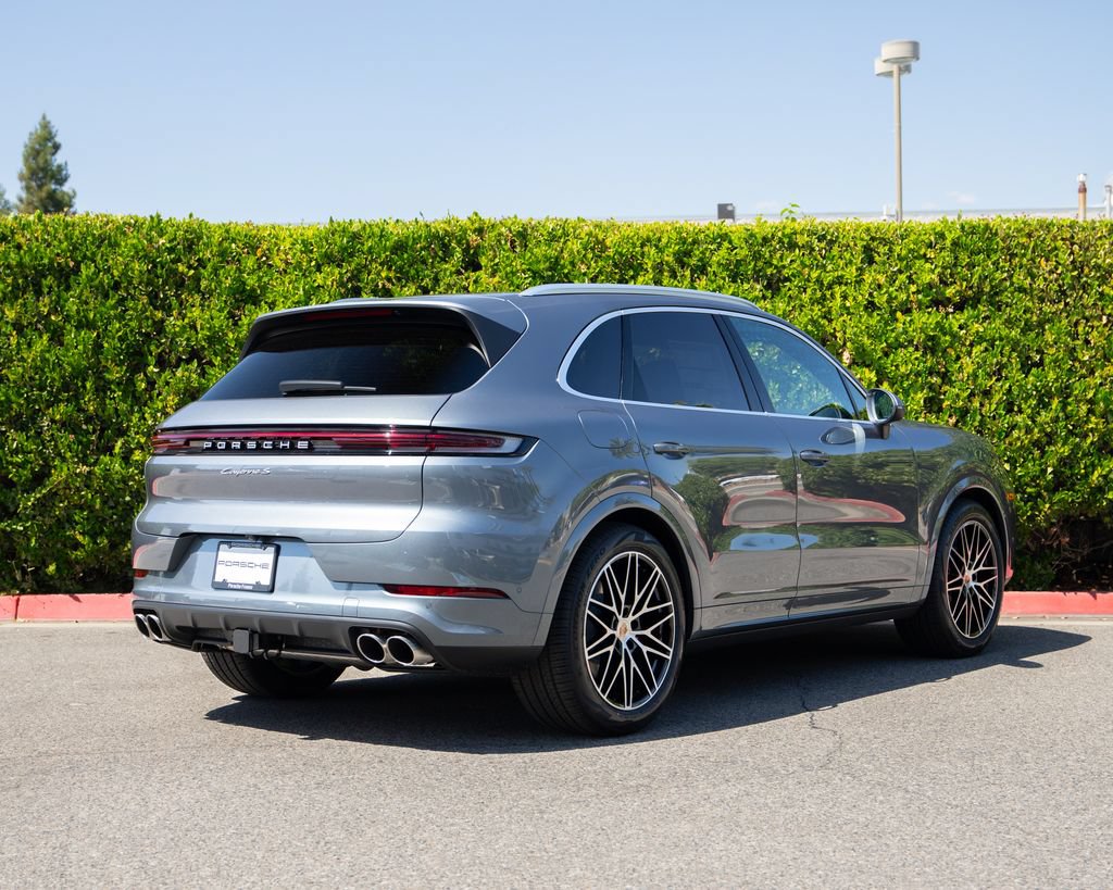 New 2026 Porsche Cayenne S AWD/4WD image 7