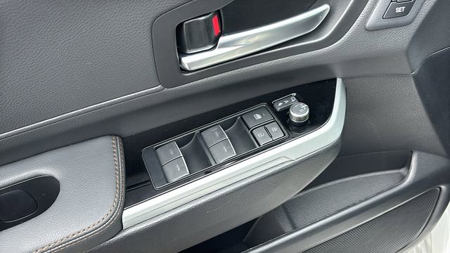 New 2026 Toyota Sienna Platinum image 14