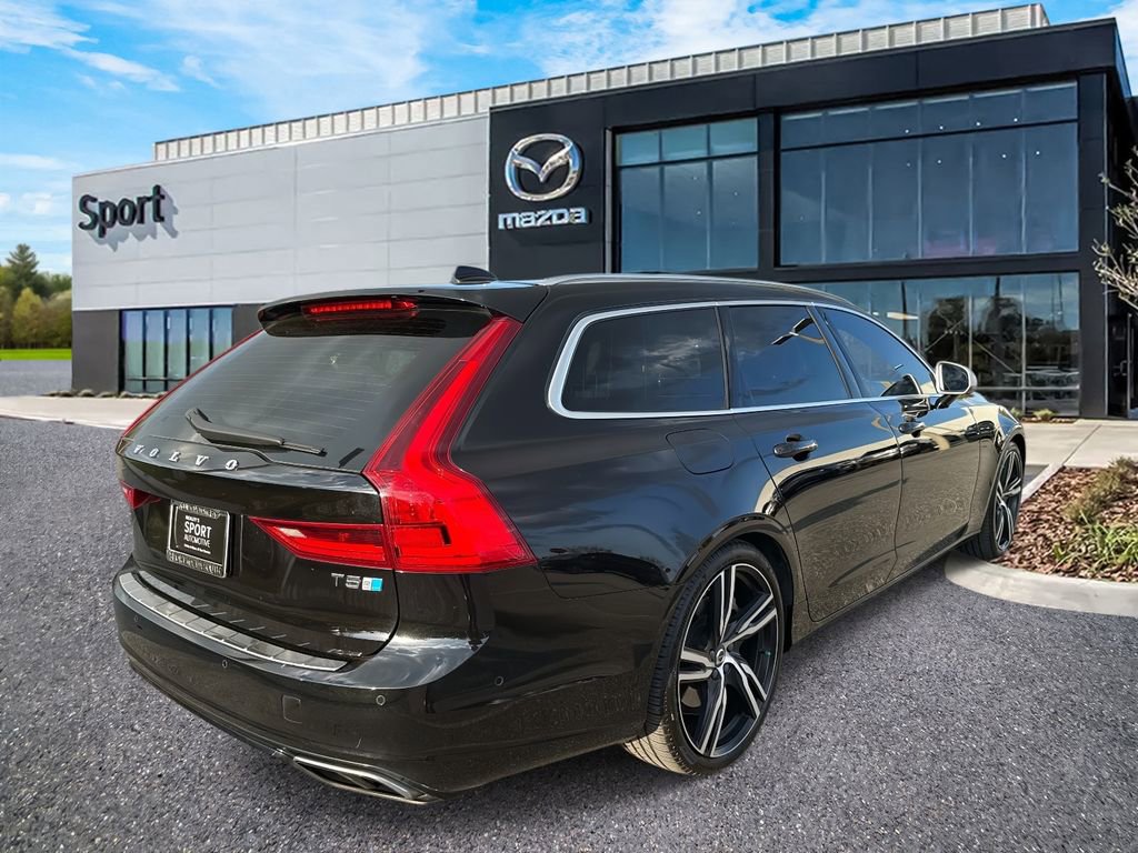Used 2018 Volvo V90 T5 R-Design image 3