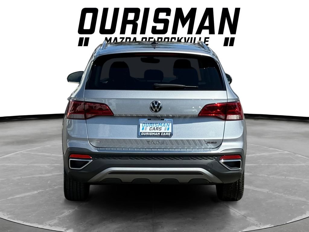 Used 2023 Volkswagen Taos SE w/ Panoramic Sunroof Package image 5