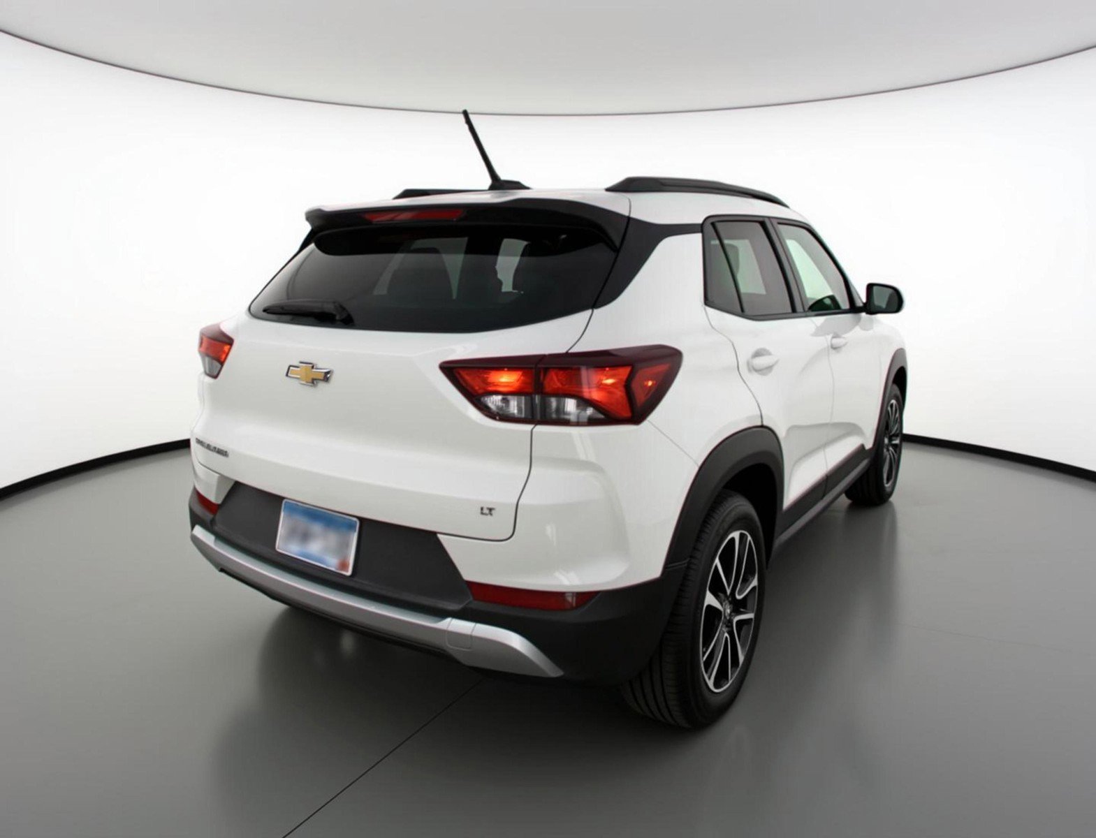 Used 2025 Chevrolet TrailBlazer LT FWD image 9