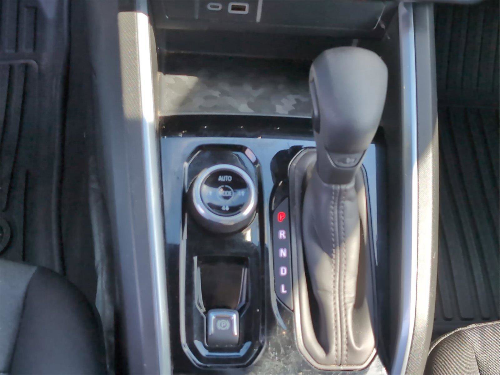 Certified 2024 Chevrolet Colorado Trail Boss w/ Advanced Trailering Package image 18