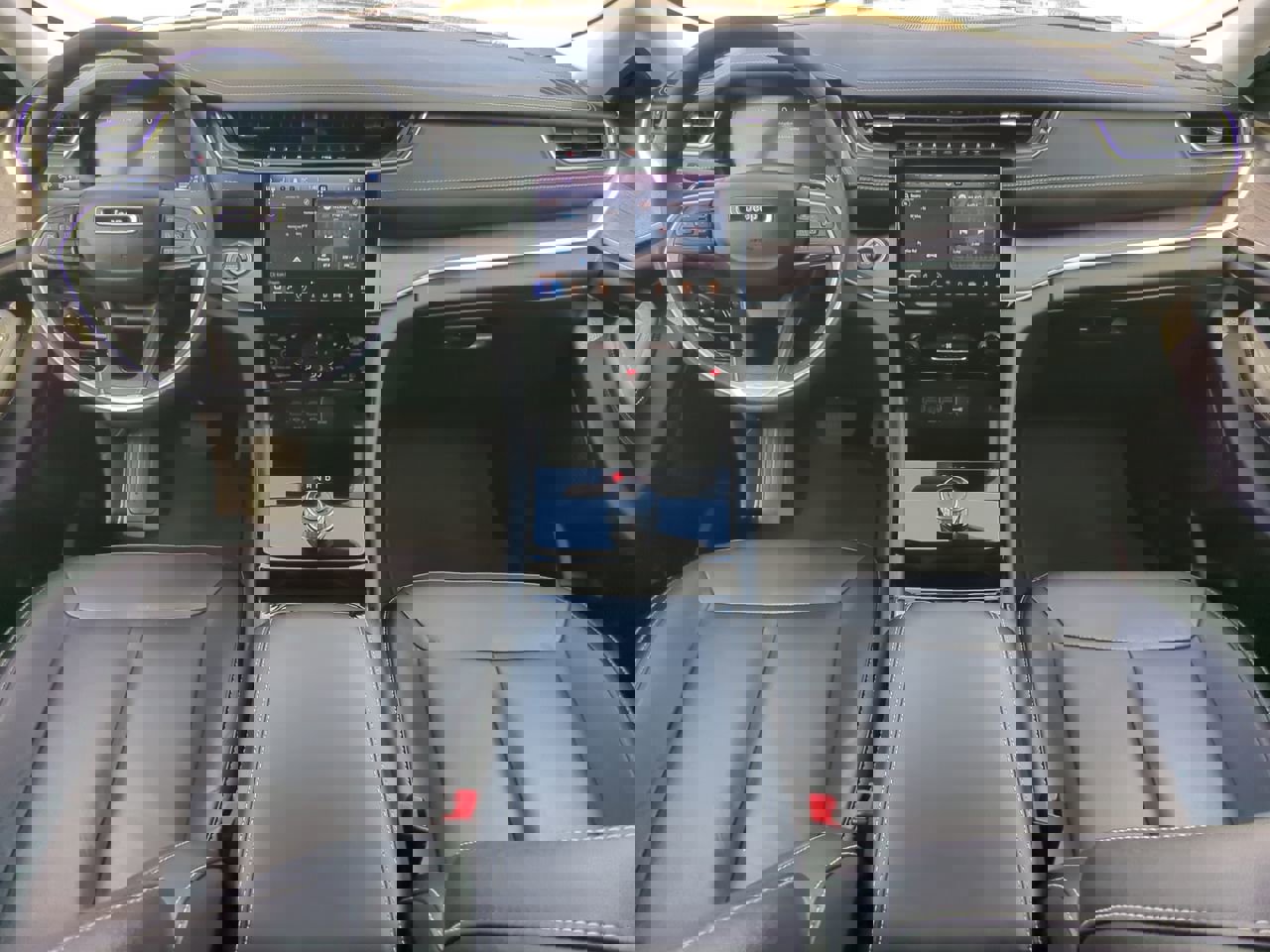 Certified 2023 Jeep Grand Cherokee Limited w/ Black Appearance Package image 13