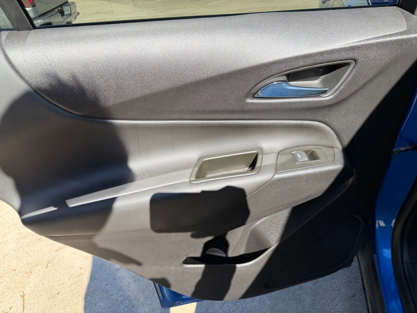 Used 2024 Chevrolet Equinox LT w/ LPO, Floor Liner Package image 23